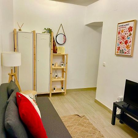Stylish One Bedroom Flat In The Heart Of Мадрид Екстер'єр фото