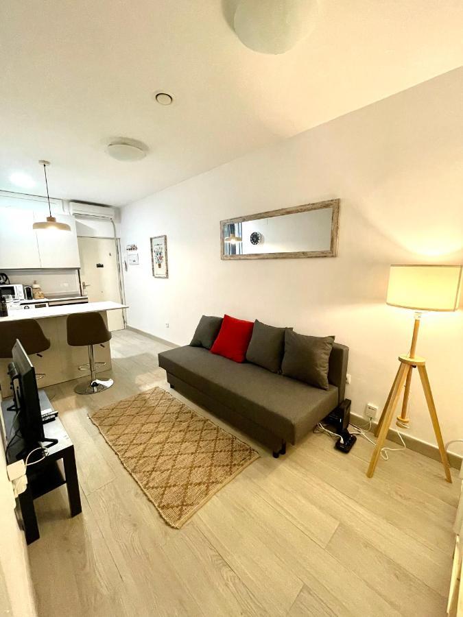 Stylish One Bedroom Flat In The Heart Of Мадрид Екстер'єр фото
